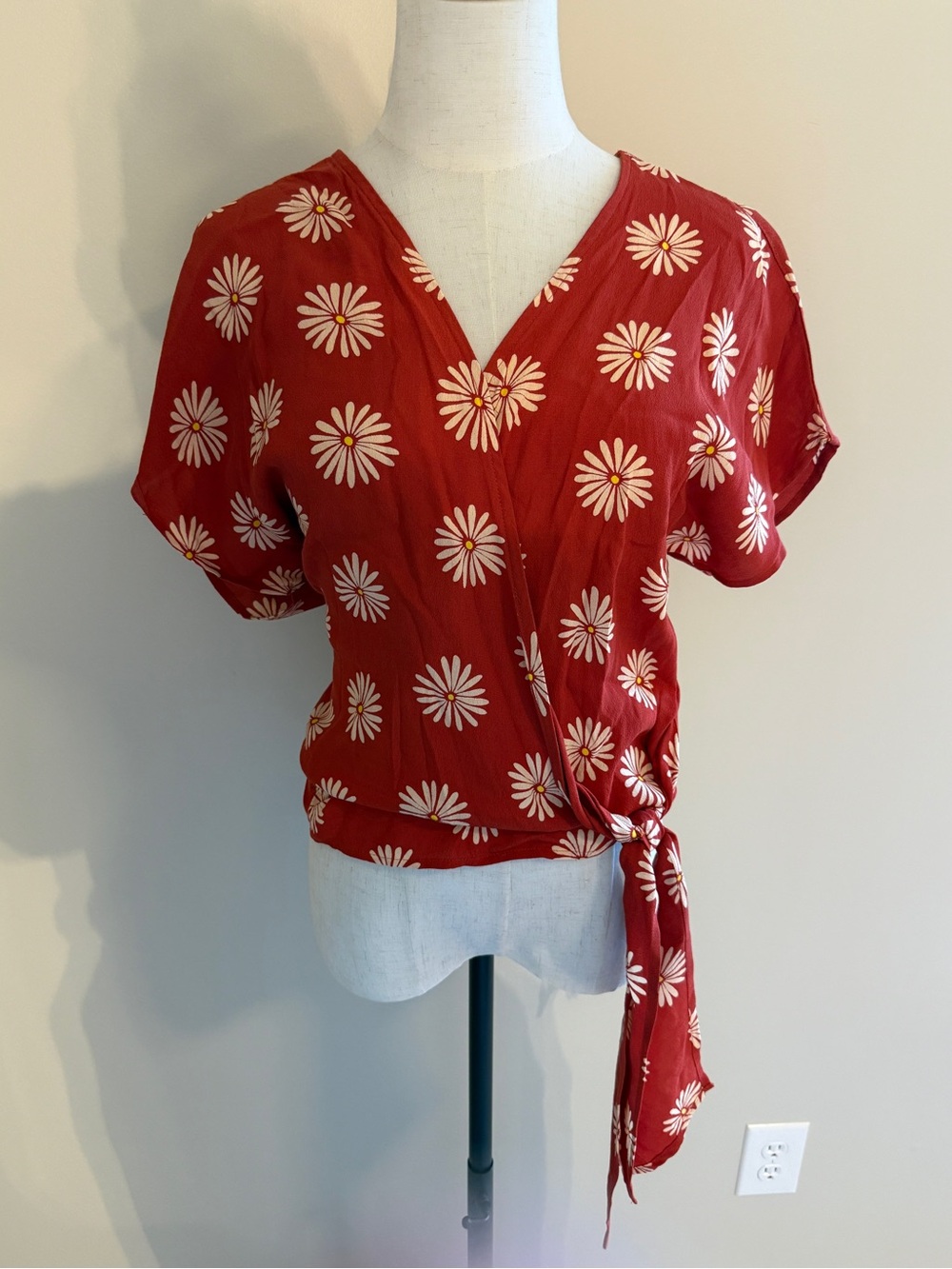 Madewell Sash-Tie Daisy Daydream Wrap Top in Red/Cream/Golden Yellow